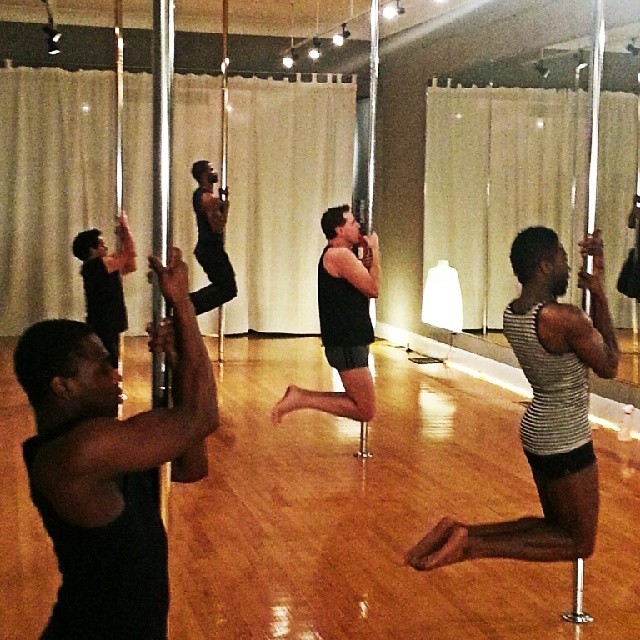 Experienced Pole Dancing / Pole Fitness Classes in Connecticut